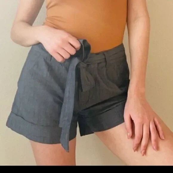 Banana Republic Chambray Shorts   - Picture 3 of 8